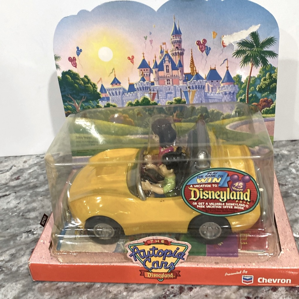 Disneyland NWOT Autopia Collectible Yellow Car “Classic” Disney Chevron Car